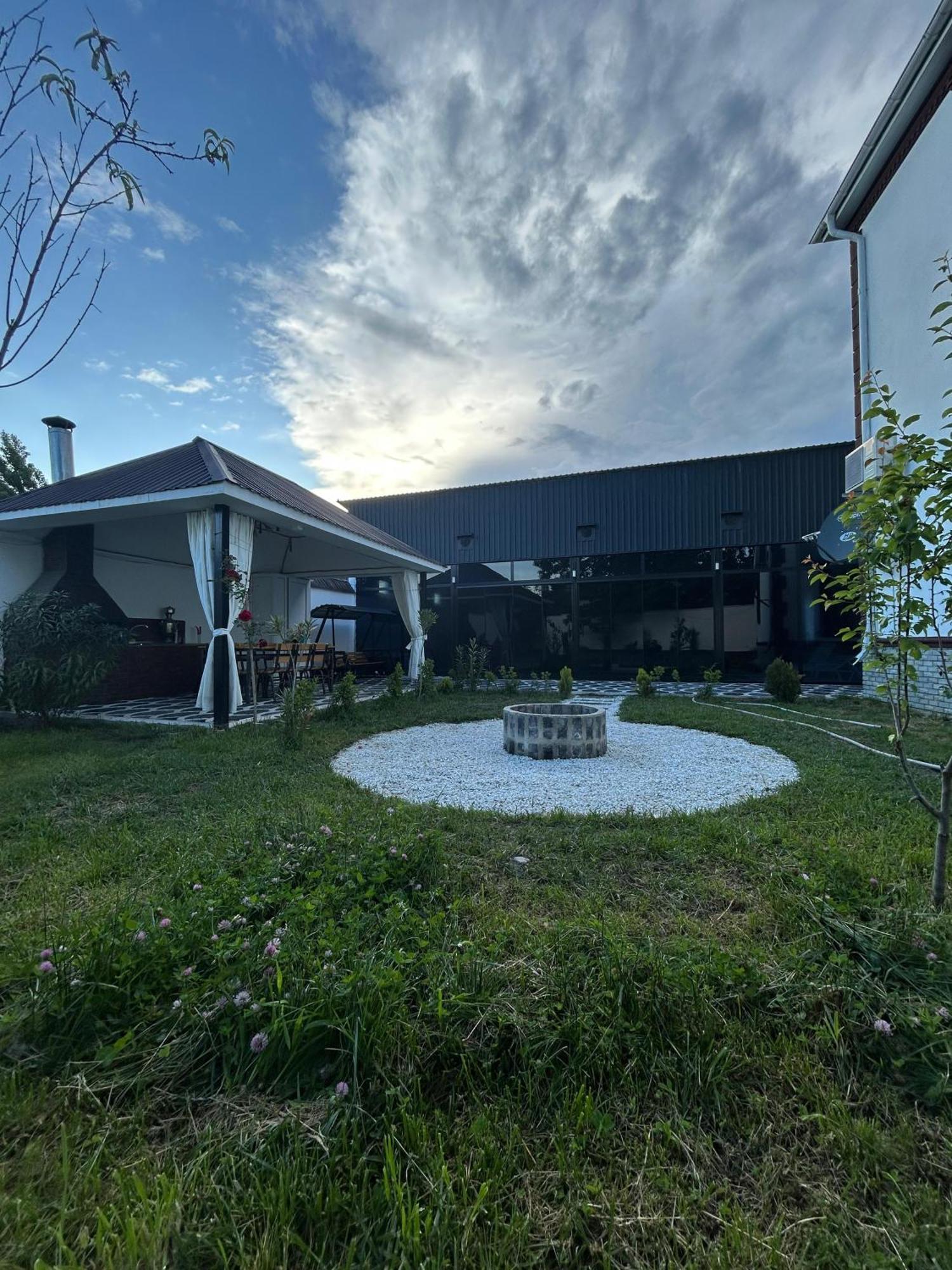 Gabala Milan Villa Exterior photo